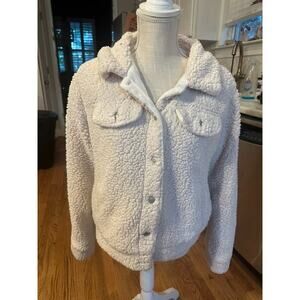 Women's Hem & Thread Sherpa Coat Size Medium